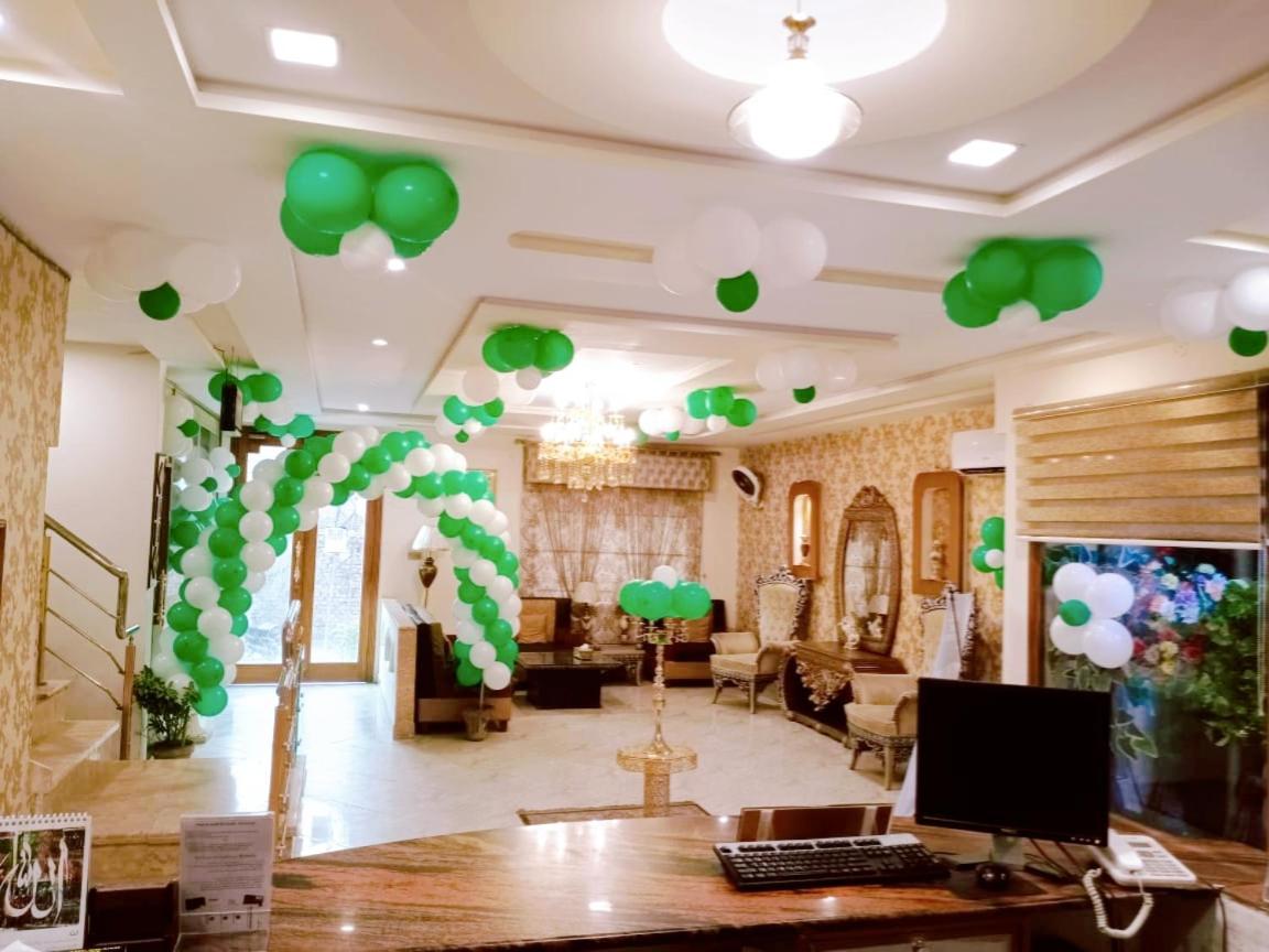 Hotel S.R. Lounge Multan Exterior foto
