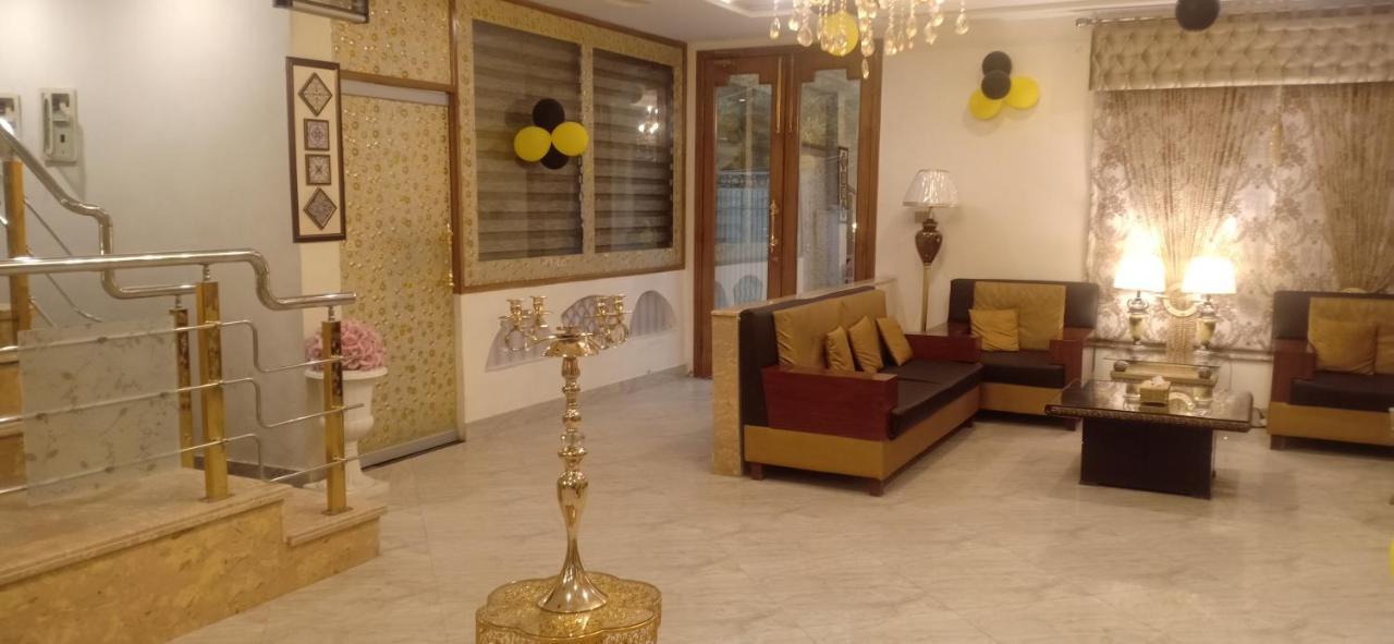 Hotel S.R. Lounge Multan Exterior foto