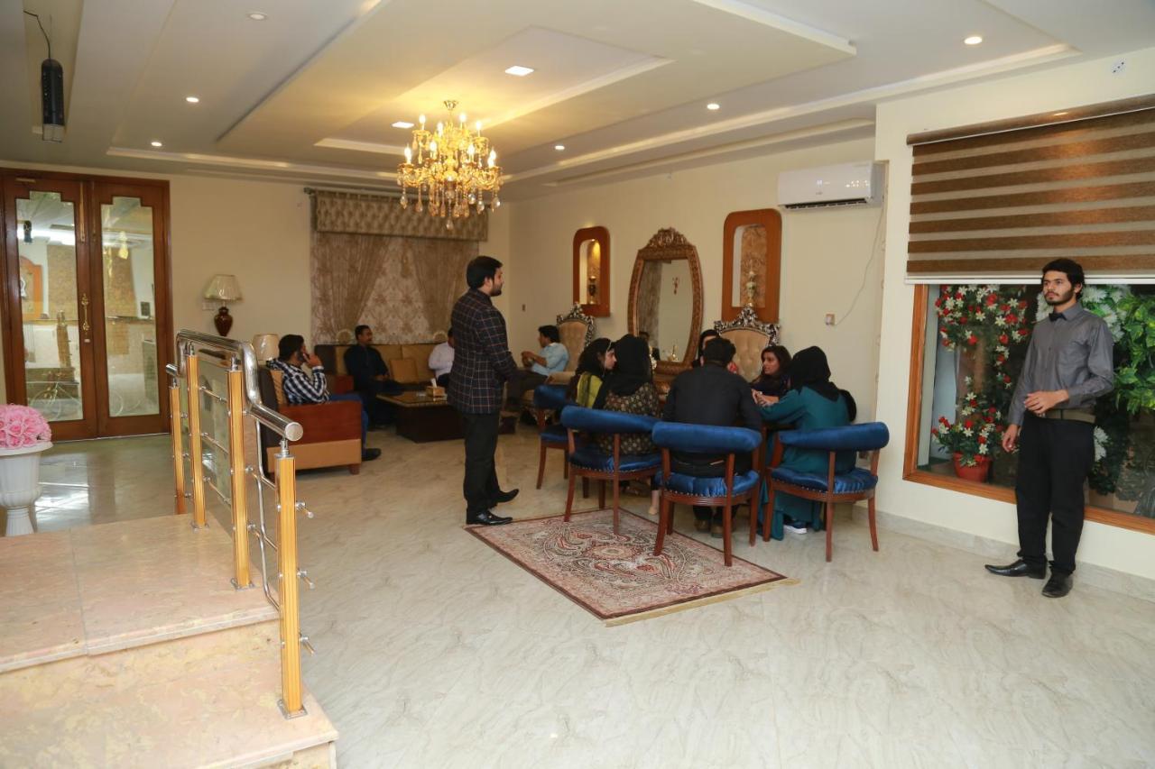 Hotel S.R. Lounge Multan Exterior foto